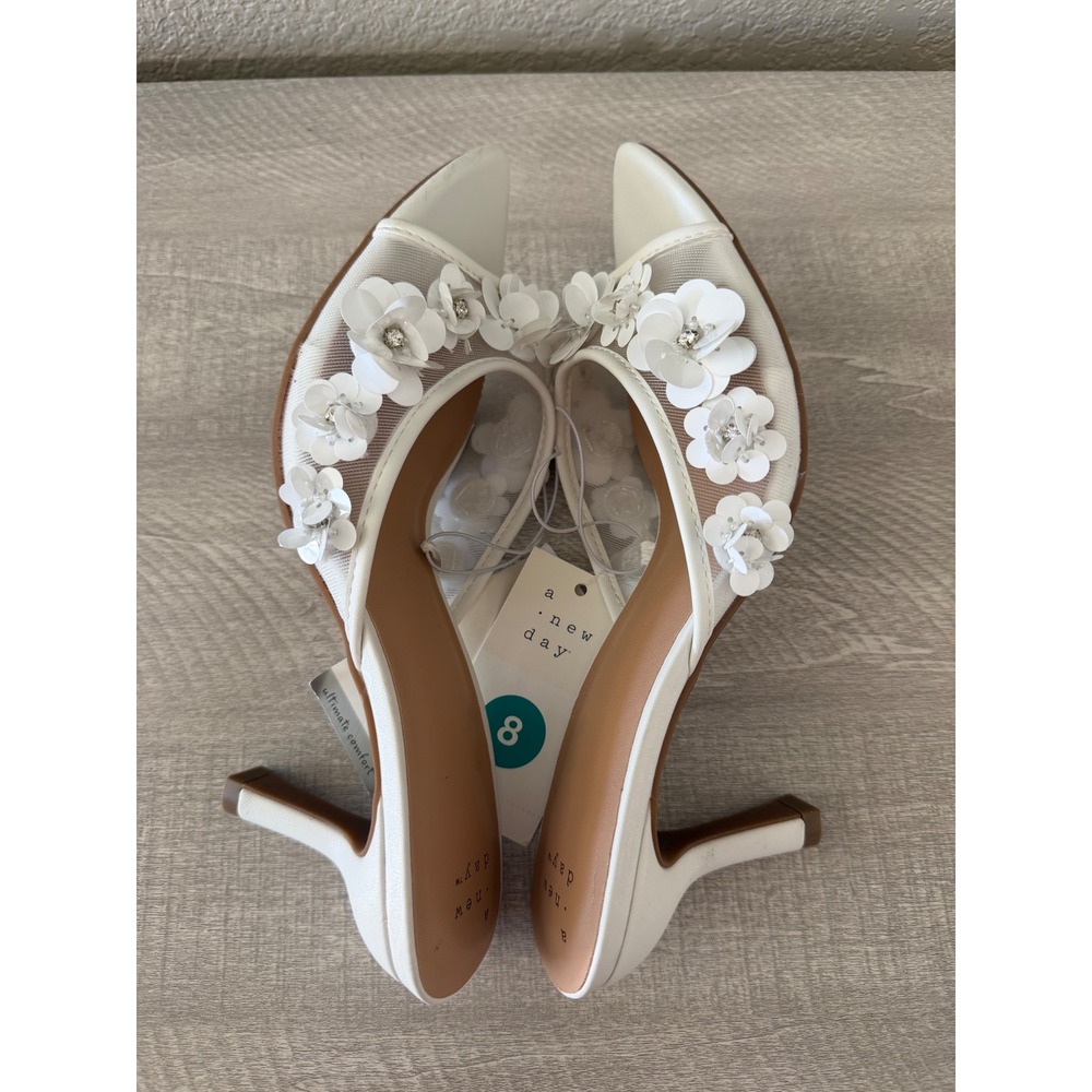 A New Day Lupita White Floral Mesh Kitten Heels white Sandals Size 8 - Picture 6 of 7